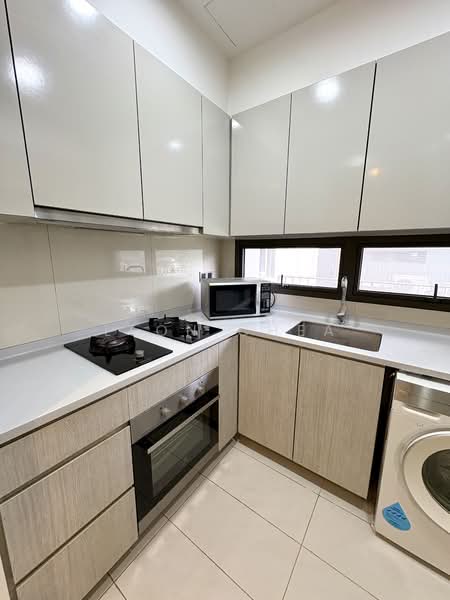 The Wisteria, 592 Yishun Ring Road, 3 Bedrooms, 969 sqft, Condominium For Sale, by Leon Chea, 500107679 - Kitchen - PropertyGuru.com.sg
