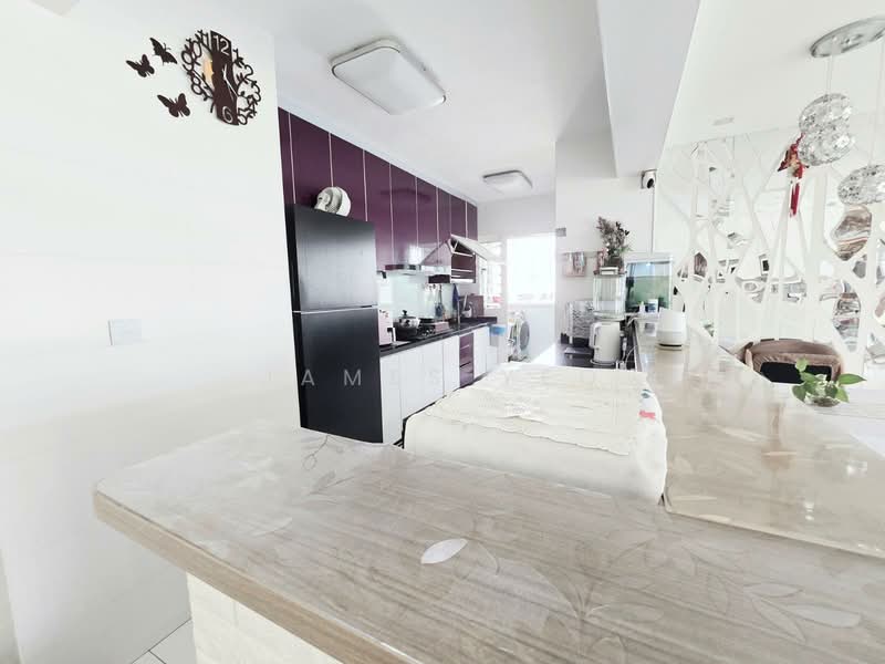 664B Punggol Drive, 664B Punggol Drive, 3 Bedrooms, 1,184 sqft, HDB Flat For Sale, by James Yeo, 500107680 - Kitchen - PropertyGuru.com.sg