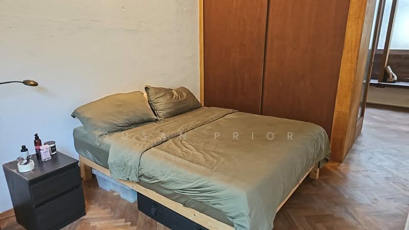 Tiong Bahru Unique Woody Interior Delight, Tiong Bahru, Yong Siak Street, 2 Bedrooms, 1,075 sqft, Conservation House For Rent, by Susan Prior, 500107690 - Bedroom - PropertyGuru.com.sg