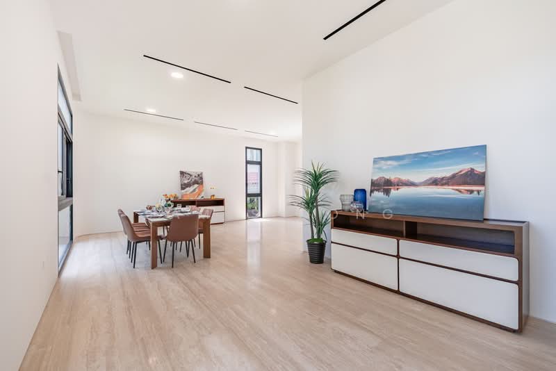 Beautiful Brand New Detached House at Grove Drive, , 5 Bedrooms, 12,110 sqft, Detached House For Sale, by James Wong, 500107691 - Dining Room - PropertyGuru.com.sg