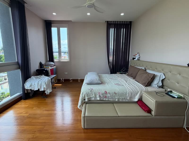 For Sale - ◤ Renovated 3.5 Sty Semi-D Rebuilt ❤️ Pool & Lift Modern Layout 6 Ensuite rooms