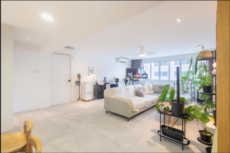 254 Bishan Street 22, 254 Bishan Street 22, 3 Bedrooms, 1,249 sqft, HDB Flat For Sale, by Nicholas Woon, 500107700 - Living Room - PropertyGuru.com.sg