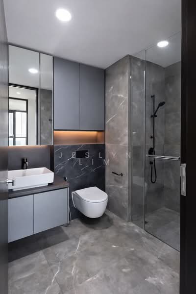 Irwell Hill Residences, 2 Irwell Hill, 2 Bedrooms, 614 sqft, Condominium For Sale, by Jeslyn Lim, 500107706 - Bathroom - PropertyGuru.com.sg