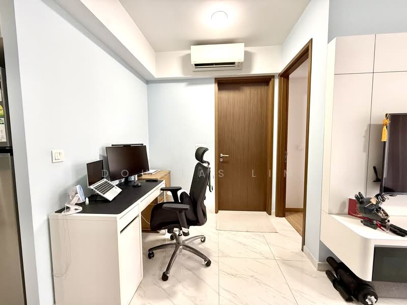 Le Quest, 10 Bukit Batok Street 41, 1 Bedroom, 495 sqft, Condominium For Sale, by Douglas Lim, 500107726 - Study - PropertyGuru.com.sg