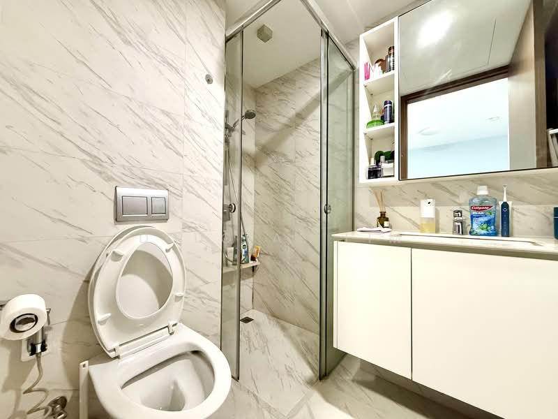 Le Quest, 10 Bukit Batok Street 41, 1 Bedroom, 495 sqft, Condominium For Sale, by Douglas Lim, 500107726 - Bathroom - PropertyGuru.com.sg
