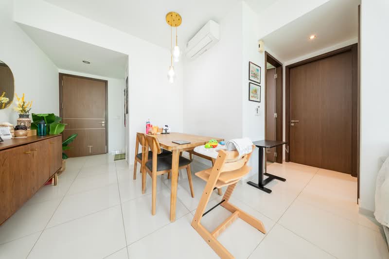 Hundred Trees, 95 West Coast Drive, 2 Bedrooms, 786 sqft, Condominium For Sale, by Timothy Chen, 500107734 - Dining Room - PropertyGuru.com.sg