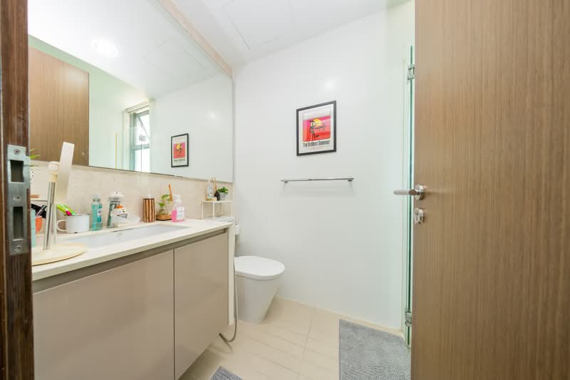 Hundred Trees, 95 West Coast Drive, 2 Bedrooms, 786 sqft, Condominium For Sale, by Timothy Chen, 500107734 - Bathroom - PropertyGuru.com.sg