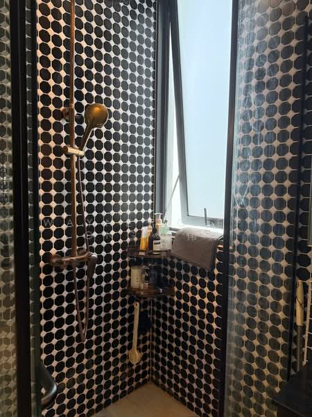 Boathouse Residences, 23 Upper Serangoon View, 2 Bedrooms, 732 sqft, Condominium For Sale, by Wayne Joseph Ong 王伟洋, 500107735 - Bathroom - PropertyGuru.com.sg