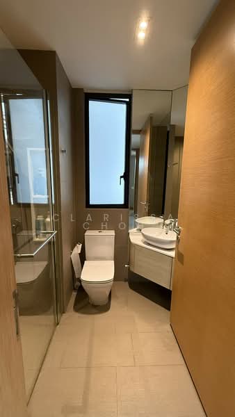 The Crest, 101 Prince Charles Crescent, 3 Bedrooms, 1,324 sqft, Condominium For Sale, by Clarissa Choh, 500107741 - Bathroom - PropertyGuru.com.sg