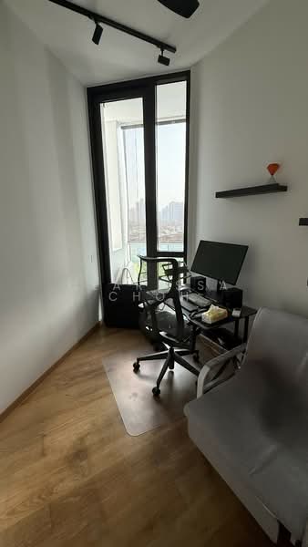 The Crest, 101 Prince Charles Crescent, 3 Bedrooms, 1,324 sqft, Condominium For Sale, by Clarissa Choh, 500107741 - Study - PropertyGuru.com.sg