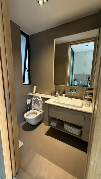 The Crest, 101 Prince Charles Crescent, 3 Bedrooms, 1,324 sqft, Condominium For Sale, by Clarissa Choh, 500107741 - Bathroom - PropertyGuru.com.sg