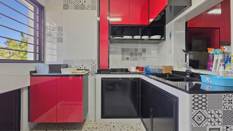 325 Woodlands Street 32, 325 Woodlands Street 32, 4 Bedrooms, 1,754 sqft, HDB Flat For Sale, by Rick Long, 500107757 - Kitchen - PropertyGuru.com.sg