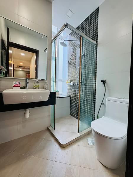 City Regency, 18 Saint Michael's Road, 3 Bedrooms, 990 sqft, Apartment For Sale, by Claudia Ang, 500107767 - Bathroom - PropertyGuru.com.sg
