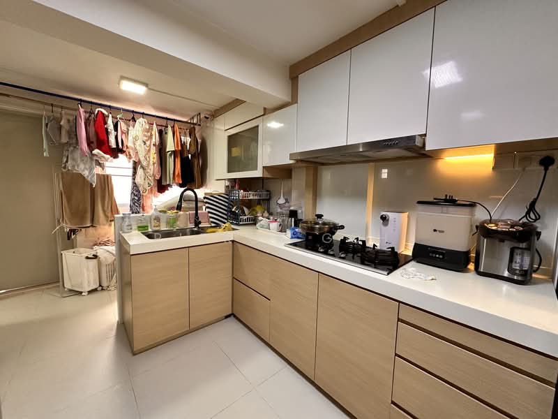 206 Toa Payoh North, 206 Toa Payoh North, 2 Bedrooms, 700 sqft, HDB Flat For Sale, by Pierce Goh, 500107772 - Kitchen - PropertyGuru.com.sg