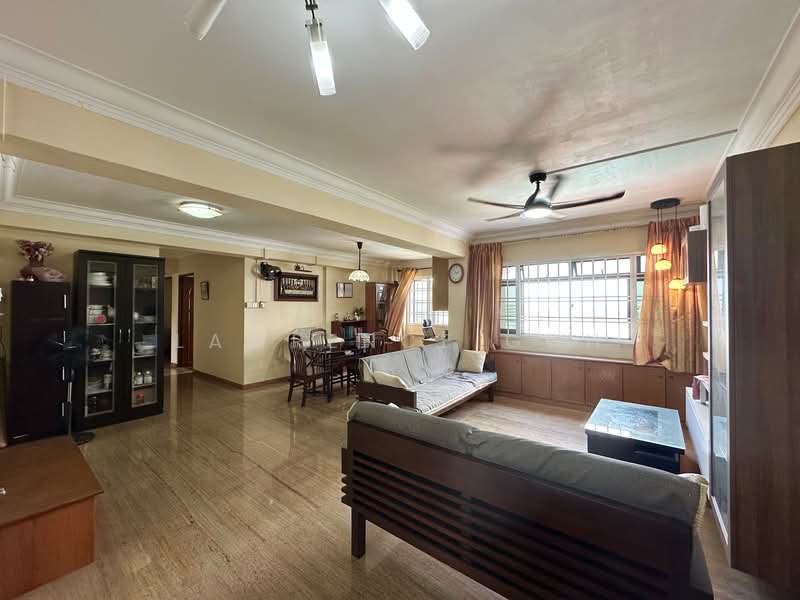 298 Bukit Batok Street 22, 298 Bukit Batok Street 22, 4 Bedrooms, 1,281 sqft, HDB Flat For Sale, by Lawrence Goh, 500107782 - Living Room - PropertyGuru.com.sg