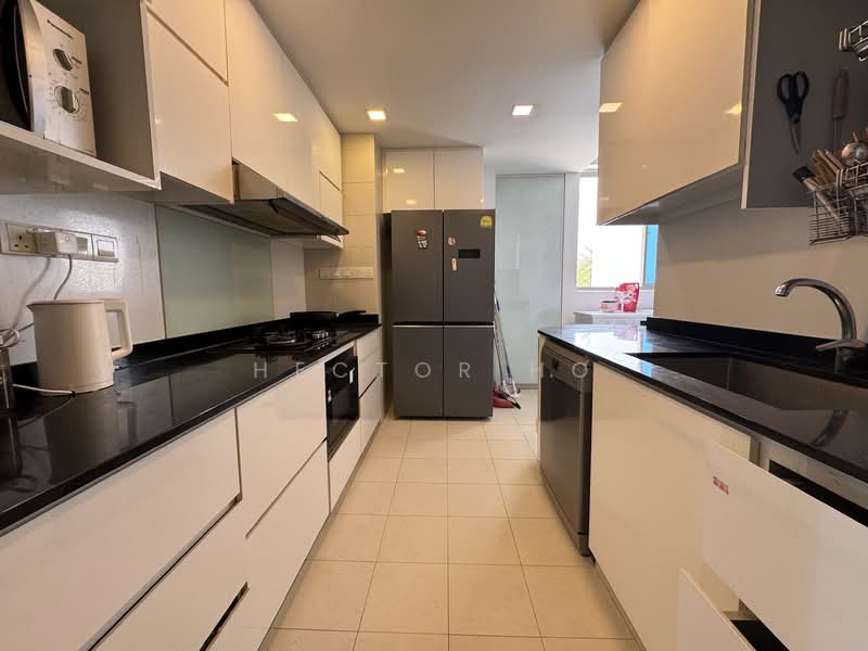 Blue Horizon, 21 West Coast Crescent, 3 Bedrooms, 1,152 sqft, Condominium For Rent, by Hector Ho, 500107785 - Kitchen - PropertyGuru.com.sg