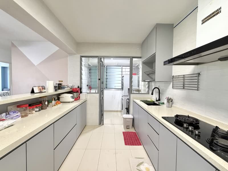 377A Hougang Street 32, 377A Hougang Street 32, 3 Bedrooms, 1,228 sqft, HDB Flat For Sale, by Chan Xi, 500107786 - Kitchen - PropertyGuru.com.sg