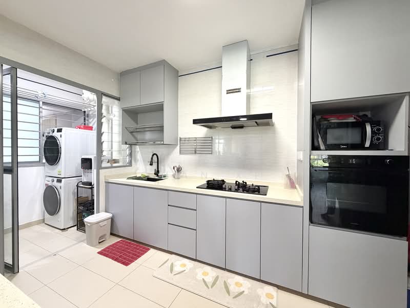 377A Hougang Street 32, 377A Hougang Street 32, 3 Bedrooms, 1,228 sqft, HDB Flat For Sale, by Chan Xi, 500107786 - Kitchen - PropertyGuru.com.sg