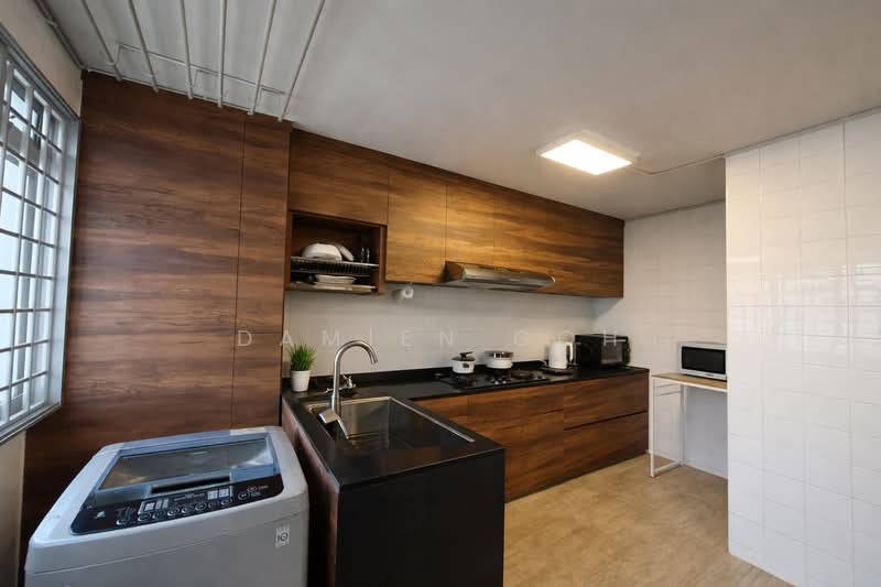 898A Tampines Street 81, 898A Tampines Street 81, 4 Bedrooms, 1,367 sqft, HDB Flat For Sale, by Damien Goh, 500107790 - Kitchen - PropertyGuru.com.sg