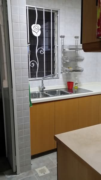 Langston Ville, 15 Kim Yam Road, 3 Bedrooms, 936 sqft, Apartment For Sale, by Ann Teo, 500107794 - Kitchen - PropertyGuru.com.sg