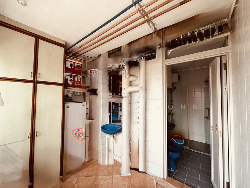 298 Bukit Batok Street 22, 298 Bukit Batok Street 22, 4 Bedrooms, 1,281 sqft, HDB Flat For Sale, by Cherine Cheong, 500107804 - Bathroom - PropertyGuru.com.sg