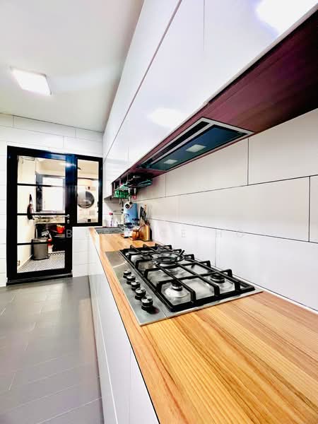 297A Compassvale Street, 297A Compassvale Street, 4 Bedrooms, 1,442 sqft, HDB Flat For Sale, by Bernice Ho, 500107807 - Kitchen - PropertyGuru.com.sg