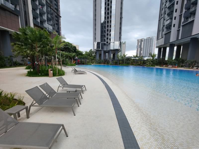 Parc Clematis, 8D Jalan Lempeng, 4 Bedrooms, 1,238 sqft, Condominium For Rent, by Ling Wong 王秀玲, 500107812 - Pool - PropertyGuru.com.sg