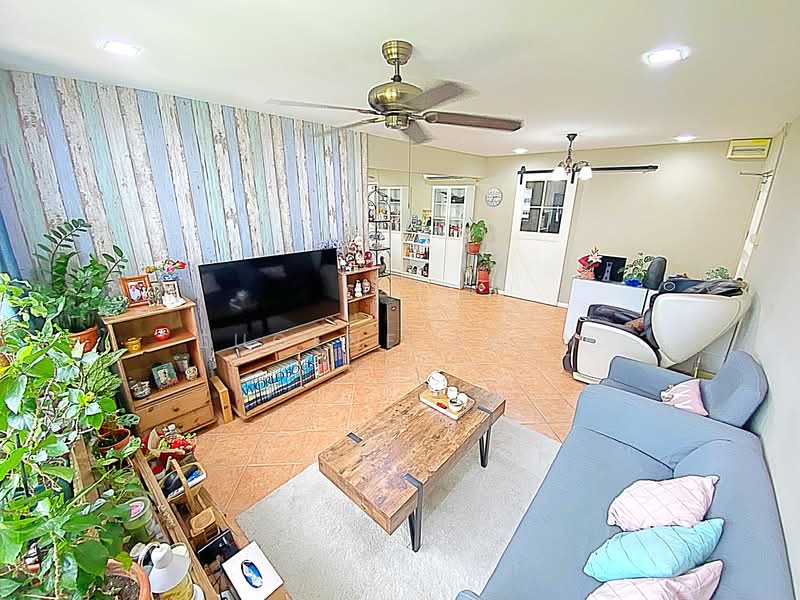 412 Pasir Ris Drive 6, 412 Pasir Ris Drive 6, 4 Bedrooms, 1,313 sqft, HDB Flat For Sale, by Eugene Chen, 500107817 - Living Room - PropertyGuru.com.sg