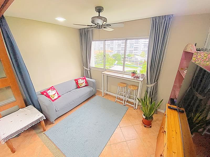 412 Pasir Ris Drive 6, 412 Pasir Ris Drive 6, 4 Bedrooms, 1,313 sqft, HDB Flat For Sale, by Eugene Chen, 500107817 - Living Room - PropertyGuru.com.sg