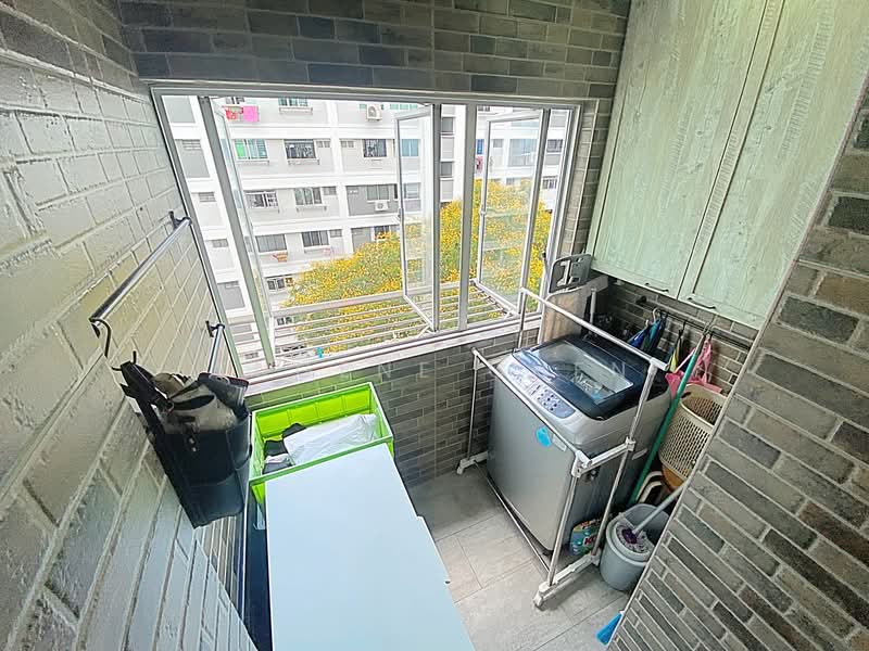 412 Pasir Ris Drive 6, 412 Pasir Ris Drive 6, 4 Bedrooms, 1,313 sqft, HDB Flat For Sale, by Eugene Chen, 500107817 - Balcony - PropertyGuru.com.sg