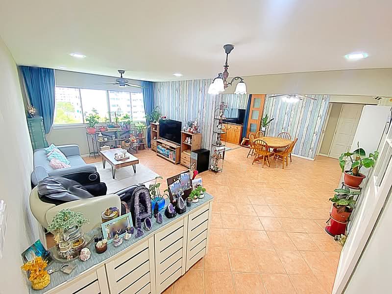 412 Pasir Ris Drive 6, 412 Pasir Ris Drive 6, 4 Bedrooms, 1,313 sqft, HDB Flat For Sale, by Eugene Chen, 500107817 - Living Room - PropertyGuru.com.sg