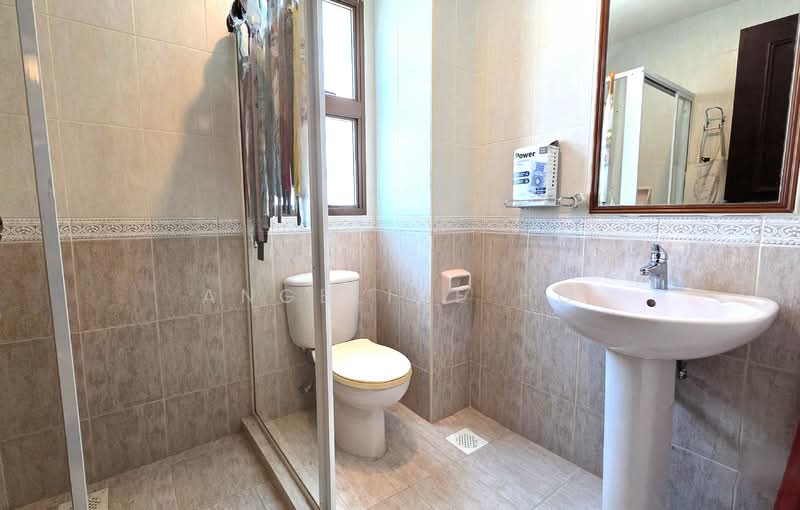 Villa Verde, Verde Avenue, 5 Bedrooms, 3,000 sqft, Terraced House For Sale, by Angeline Ho, 500107841 - Bathroom - PropertyGuru.com.sg