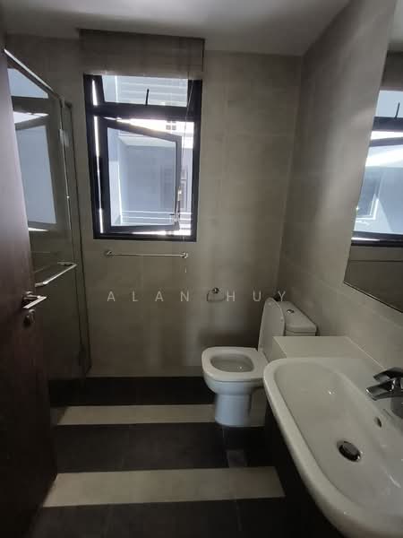 Parc Riviera, 101 West Coast Vale, Room Rental, 200 sqft, Condominium For Rent, by Alan Huy, 500107859 - Bathroom - PropertyGuru.com.sg