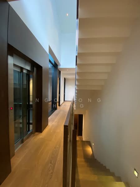 ⭐ Sentosa terrace at The Green Collection ❤️, Cove Drive, 5 Bedrooms, 6,000 sqft, Terraced House For Rent, by Ngo Tong Hang, 500107867 - Corridor - PropertyGuru.com.sg