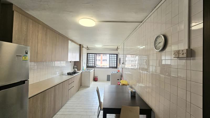 480 Jurong West Street 41, 480 Jurong West Street 41, 2 Bedrooms, 882 sqft, HDB Flat For Sale, by Joyce S Mur, 500107868 - Kitchen - PropertyGuru.com.sg