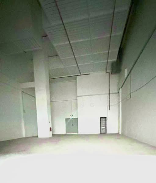 LHN Food Chain, 55 Tuas South Avenue 1, Boon Lay / Jurong / Tuas, 2,519 sqft, Factory / Workshop (B2) For Sale, by Jacqueline Wong, 500107874 - Interior - CommercialGuru.com.sg