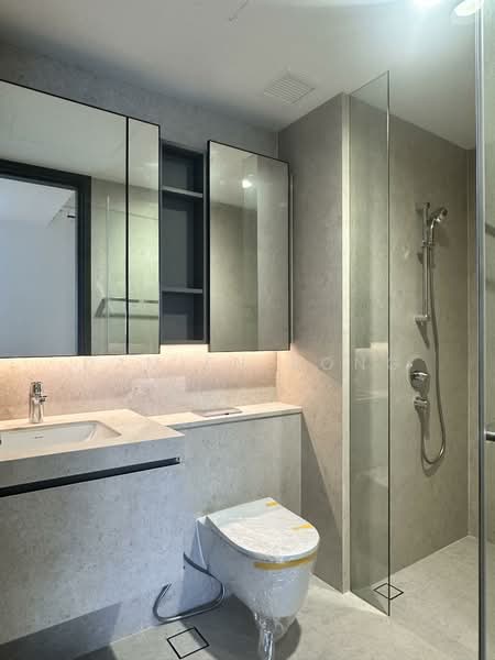 The Ranz, 109 Rangoon Road, 2 Bedrooms, 775 sqft, Apartment For Sale, by Damien Kong, 500107881 - Bathroom - PropertyGuru.com.sg