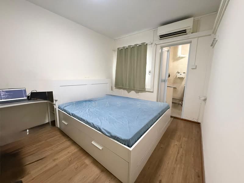 936 Jurong West Street 91, 936 Jurong West Street 91, 2 Bedrooms, 785 sqft, HDB Flat For Sale, by Sitimas Senin, 500107883 - Bedroom - PropertyGuru.com.sg