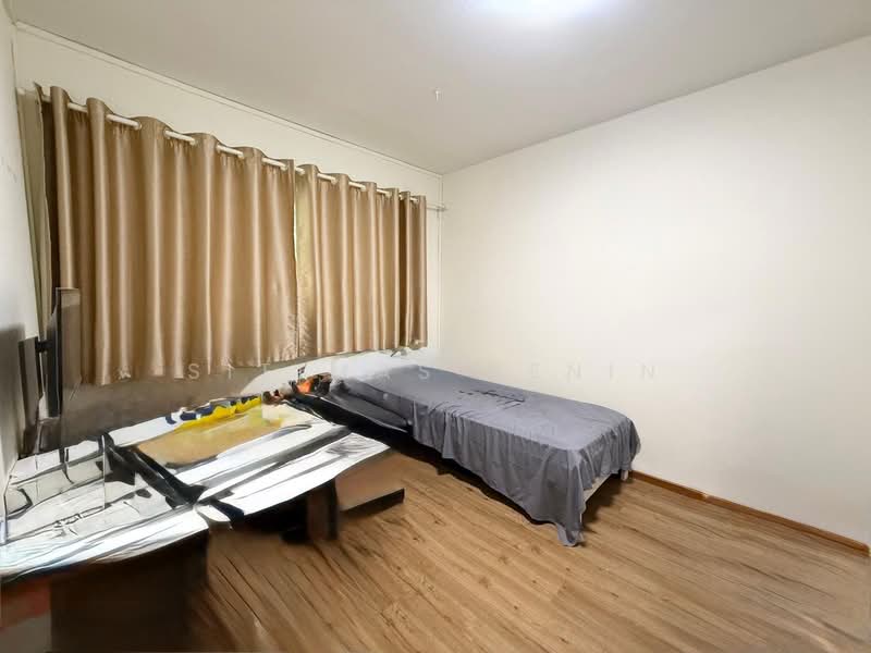 936 Jurong West Street 91, 936 Jurong West Street 91, 2 Bedrooms, 785 sqft, HDB Flat For Sale, by Sitimas Senin, 500107883 - Bedroom - PropertyGuru.com.sg