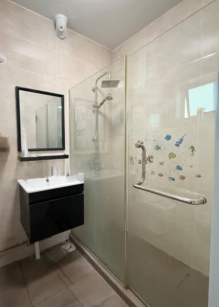 936 Jurong West Street 91, 936 Jurong West Street 91, 2 Bedrooms, 785 sqft, HDB Flat For Sale, by Sitimas Senin, 500107883 - Bathroom - PropertyGuru.com.sg