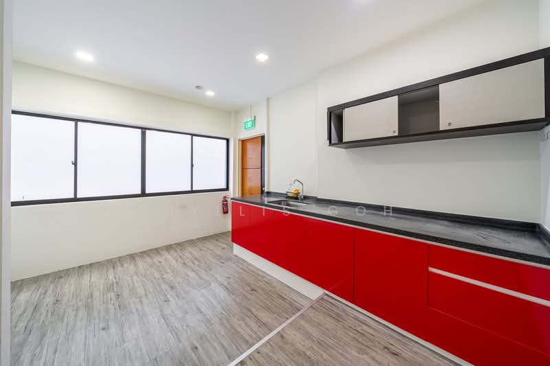 Tan Heng Lee Co, 1 Harvey Road, 3,000 sqft, Light Industrial (B1) For Rent, by Phyllis Goh, 500107892 - Kitchen - CommercialGuru.com.sg