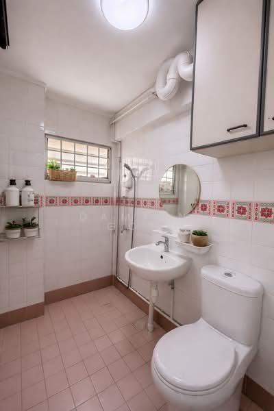 642 Bedok Reservoir Road, 642 Bedok Reservoir Road, 4 Bedrooms, 1,571 sqft, HDB Flat For Sale, by Damien Goh, 500107904 - Common Bathroom - PropertyGuru.com.sg