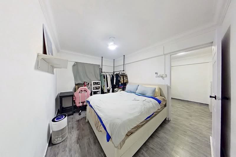 210 Yishun Street 21, 210 Yishun Street 21, 2 Bedrooms, 721 sqft, HDB Flat For Sale, by Alex Lee, 500107910 - Common Bedroom - PropertyGuru.com.sg