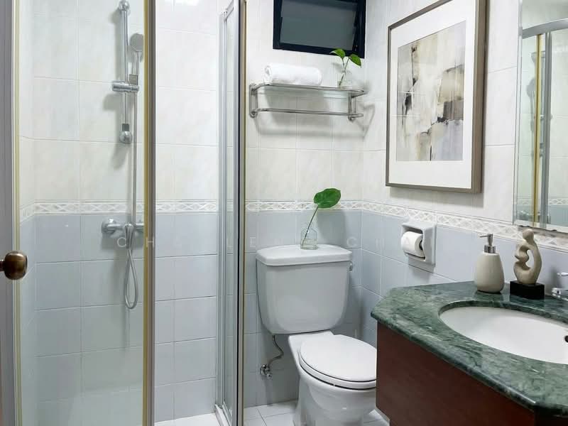 Simsville, 2 Geylang East Avenue 2, 4 Bedrooms, 1,248 sqft, Condominium For Sale, by Charlene Chai, 500107914 - Bathroom - PropertyGuru.com.sg