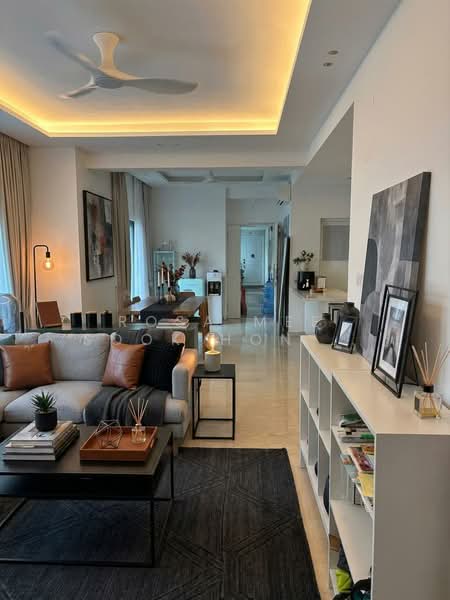 Seaview Point, 15 Amber Road, 3 Bedrooms, 1,389 sqft, Condominium For Rent, by Rosa Mee Sook Hong Ciupa, 500107920 - Living Room - PropertyGuru.com.sg