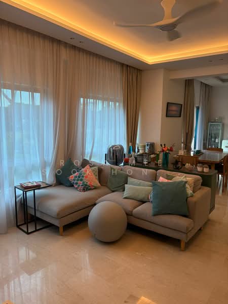 Seaview Point, 15 Amber Road, 3 Bedrooms, 1,389 sqft, Condominium For Rent, by Rosa Mee Sook Hong Ciupa, 500107920 - Living Room - PropertyGuru.com.sg