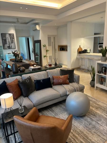 Seaview Point, 15 Amber Road, 3 Bedrooms, 1,389 sqft, Condominium For Rent, by Rosa Mee Sook Hong Ciupa, 500107920 - Living Room - PropertyGuru.com.sg