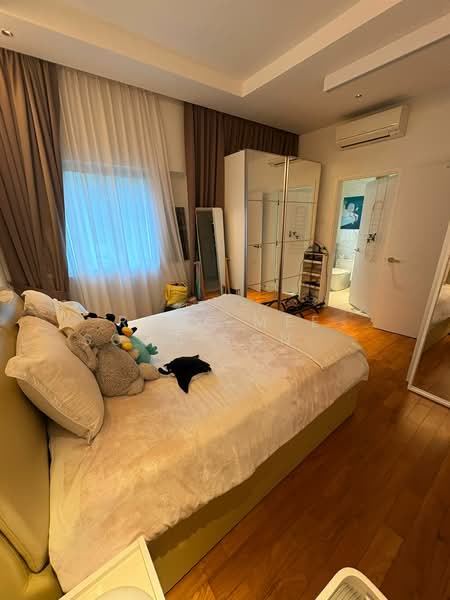 Seaview Point, 15 Amber Road, 3 Bedrooms, 1,389 sqft, Condominium For Rent, by Rosa Mee Sook Hong Ciupa, 500107920 - Bedroom - PropertyGuru.com.sg