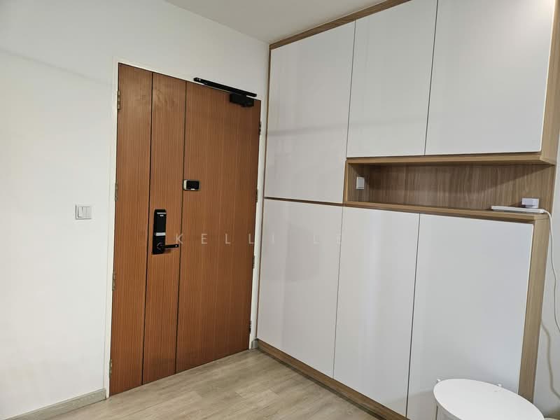 208B Clementi Avenue 6, 208B Clementi Avenue 6, 2 Bedrooms, 732 sqft, HDB Flat For Rent, by Kelli Lee, 500107931 - Entrance - PropertyGuru.com.sg