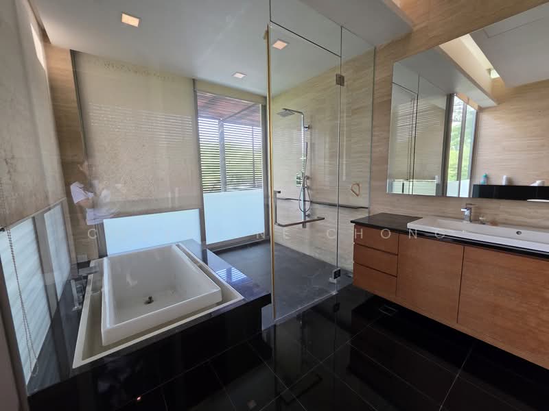 Caldecott Hill Estate, Olive Road, 6 Bedrooms, 11,000 sqft, Good Class Bungalow For Rent, by Christine Chong, 500107940 - Bathroom - PropertyGuru.com.sg